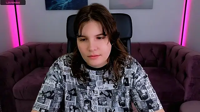 Snapshot of Ruyjin_Choi chatting on September 23, 2025, 10:22 am Ruyjin Choi online show from September 23, 2025, 10:22 am