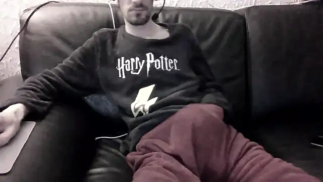 passif520 online show from November 2, 2025, 9:14 am