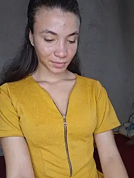 HelenHoltz online show from November 12, 2025, 2:10 pm