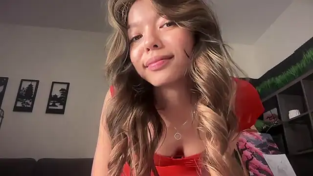 Snapshot of DesiredHoney chatting on September 21, 2025, 4:56 pm DesiredHoney online show from September 21, 2025, 4:56 pm