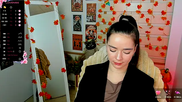 Bella XO online show from October 25, 2025, 6:45 am