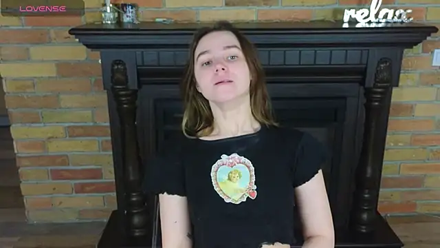 Ellie Sunset online show from March 19, 2026, 8:36 am