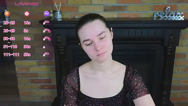 Ellie Sunset online show from April 18, 2026, 8:05 am