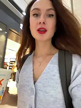 Dina Tease online show from December 19, 2024, 9:07 am