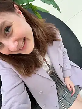 Snapshot of Dina_Tease chatting on May 28, 2026, 1:17 pm Dina Tease online show from May 28, 2026, 1:17 pm