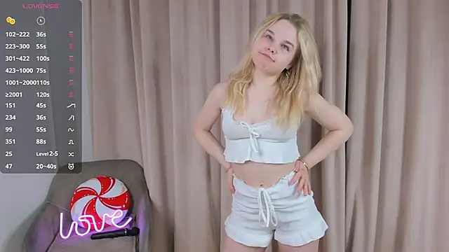 OdetteHarwick online show from March 15, 2026, 6:04 pm