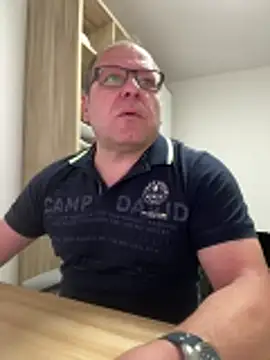 coupleLatinaLovers online show from April 13, 2026, 5:00 am