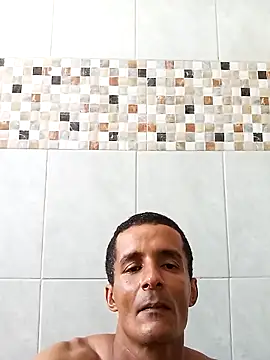 Snapshot of morenogato100 chatting on November 27, 2025, 2:06 pm morenogato100 online show from November 27, 2025, 2:06 pm