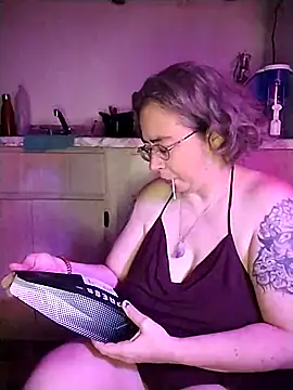 Snapshot of GraceHenderson chatting on March 8, 2025, 5:07 am GraceHenderson online show from March 8, 2025, 5:07 am