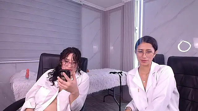 Snapshot of KaitlynLoveCam chatting on September 16, 2025, 10:27 am KaitlynLoveCam online show from September 16, 2025, 10:27 am