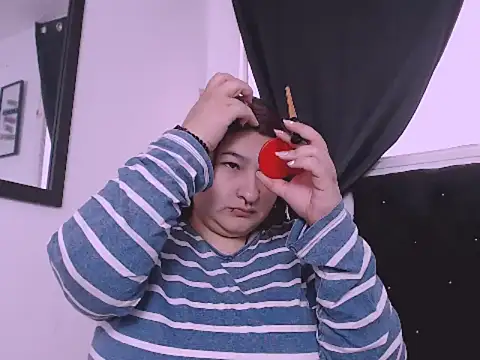 Snapshot of _69HONRY chatting on November 8, 2025, 12:52 pm 69HONRY online show from November 8, 2025, 12:52 pm