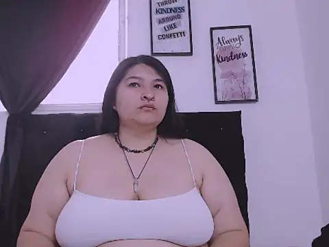 Snapshot of _69HONRY chatting on October 19, 2025, 1:36 pm 69HONRY online show from October 19, 2025, 1:36 pm