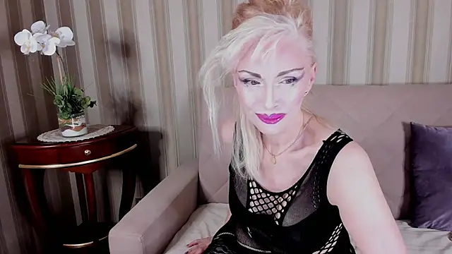 Rita Farel online show from February 3, 2026, 2:53 am