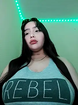 Snapshot of jacksyangeel2 chatting on February 8, 2026, 9:40 am jacksyangeel2 online show from February 8, 2026, 9:40 am