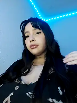 jacksyangeel2 online show from April 15, 2026, 8:20 am