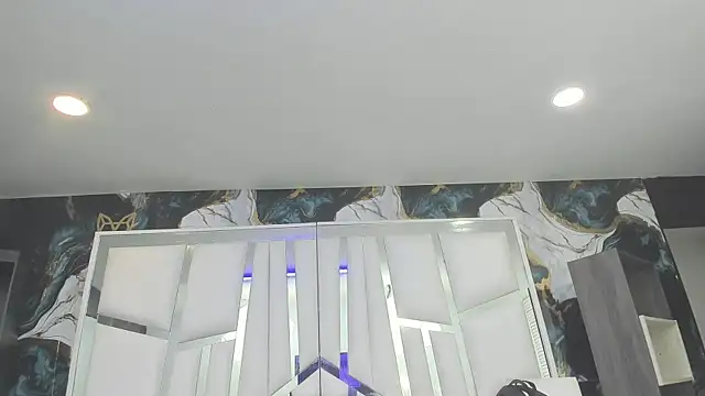 rave connor online show from April 3, 2026, 6:47 pm