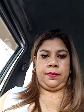 Laura-Hernandez online show from February 21, 2026, 2:41 pm