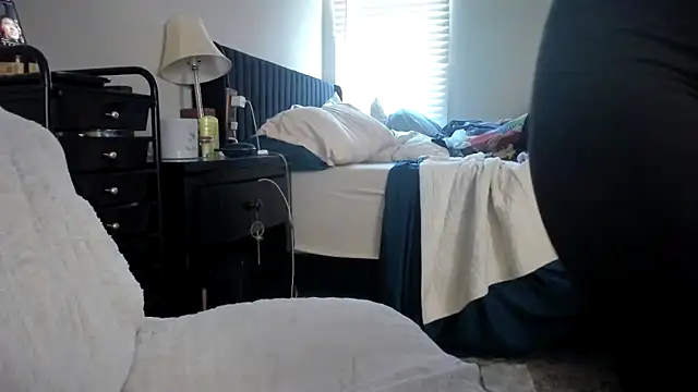 Snapshot of bigb00tyjudyyX chatting on November 4, 2025, 1:59 pm bigb00tyjudyyX online show from November 4, 2025, 1:59 pm