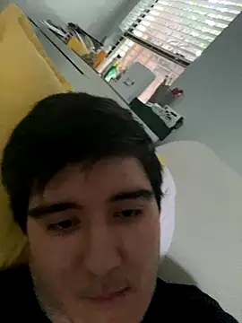 Yann 18 online show from October 14, 2025, 11:36 pm