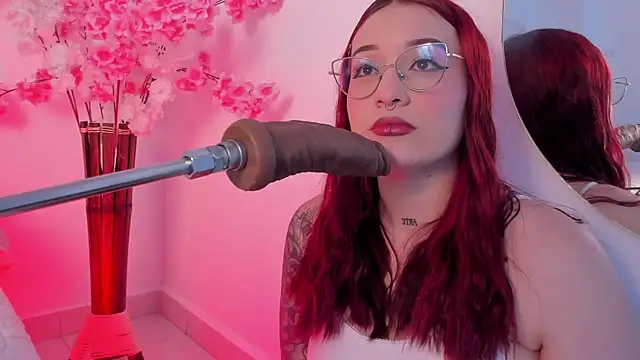 Snapshot of aurora_sweet2 chatting on November 29, 2025, 12:11 am aurora sweet2 online show from November 29, 2025, 12:11 am