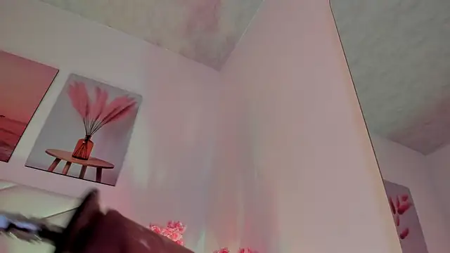 Snapshot of aurora_sweet2 chatting on November 22, 2025, 12:43 am aurora sweet2 online show from November 22, 2025, 12:43 am