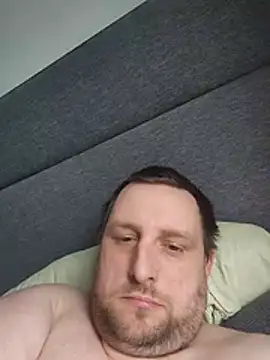 Snapshot of HE-M123 chatting on June 14, 2026, 11:55 am HE-M123 online show from June 14, 2026, 11:55 am