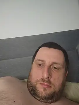 Snapshot of HE-M123 chatting on July 29, 2026, 11:59 pm HE-M123 online show from July 29, 2026, 11:59 pm