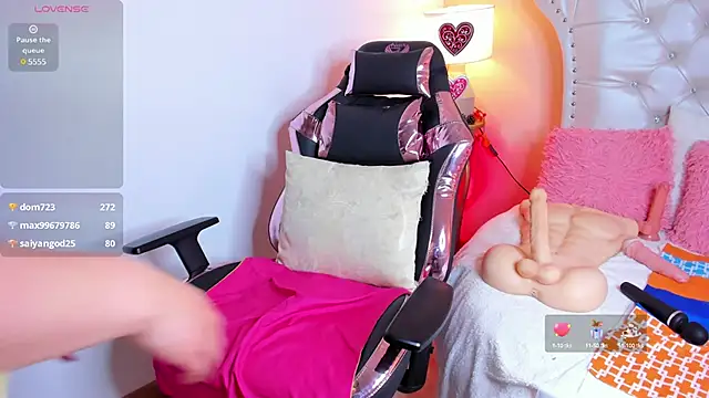 AliceLamore online show from March 20, 2025, 5:58 pm