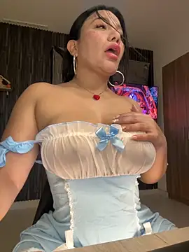 Snapshot of Abril10_ chatting on October 29, 2025, 11:31 am Abril10 online show from October 29, 2025, 11:31 am