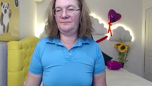 HolyMilfa online show from March 7, 2025, 1:51 pm