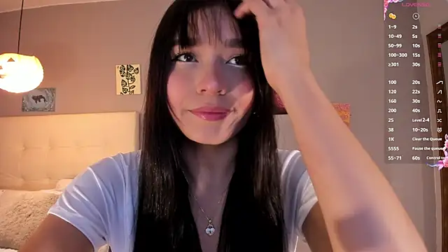 Maia W10 online show from June 4, 2026, 12:32 pm