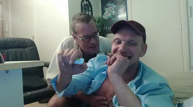 mikeythebestsucker online show from December 7, 2024, 2:47 am