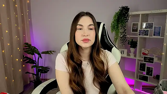 Snapshot of MelissaLovvv chatting on November 14, 2025, 3:10 am MelissaLovvv online show from November 14, 2025, 3:10 am