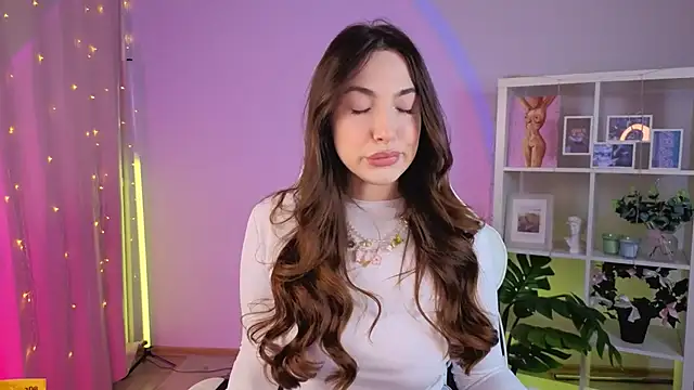 MelissaLovvv online show from May 26, 2026, 4:21 am
