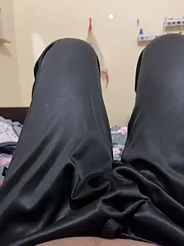 Snapshot of SpannedTentin chatting on December 8, 2024, 4:07 pm SpannedTentin online show from December 8, 2024, 4:07 pm