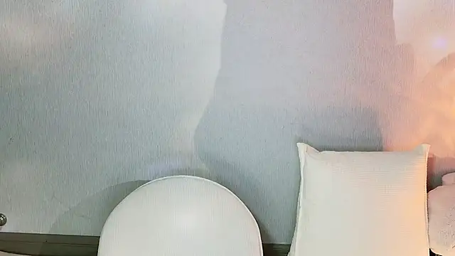 Fairy-HF online show from December 17, 2025, 9:47 am