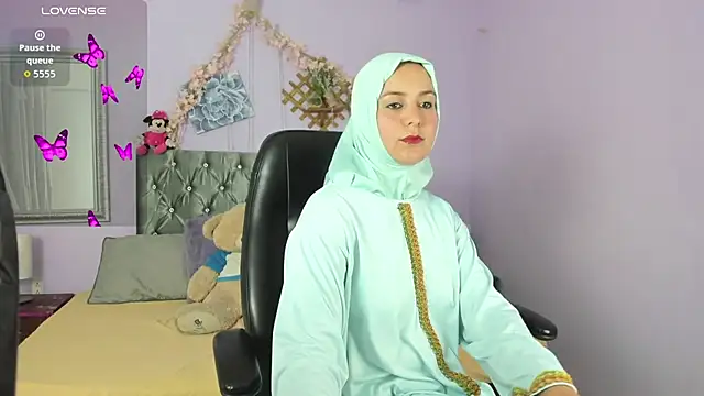 BadraSaadi online show from October 10, 2025, 7:58 pm