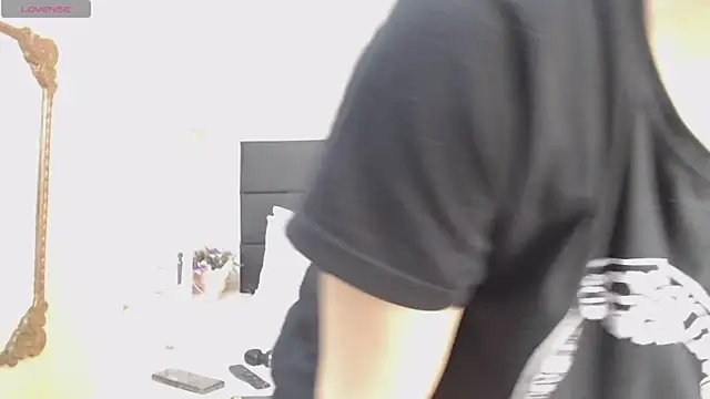 Snapshot of JustinePerry chatting on October 3, 2025, 3:52 am JustinePerry online show from October 3, 2025, 3:52 am