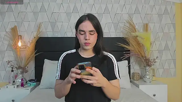 JustinePerry online show from March 13, 2026, 4:17 am