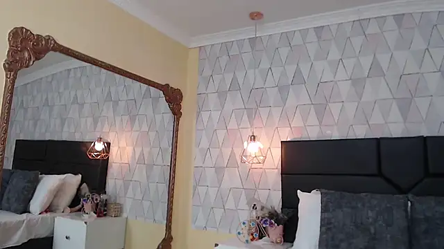 Snapshot of JustinePerry chatting on September 17, 2025, 3:19 am JustinePerry online show from September 17, 2025, 3:19 am