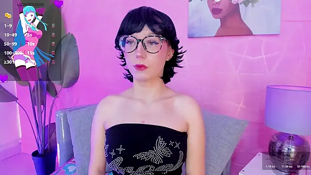 Snapshot of Trixiroy chatting on November 28, 2025, 3:07 am Trixiroy online show from November 28, 2025, 3:07 am