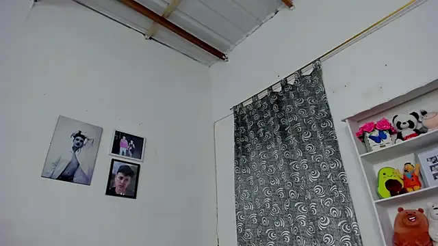 Snapshot of megan_100 chatting on October 22, 2025, 7:02 pm megan 100 online show from October 22, 2025, 7:02 pm