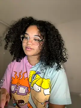 Snapshot of Lucy_wilson5 chatting on November 22, 2025, 3:49 am Lucy wilson5 online show from November 22, 2025, 3:49 am