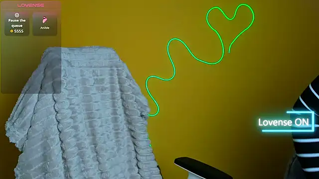 Snapshot of Evelina_GG chatting on October 26, 2025, 12:16 pm Evelina GG online show from October 26, 2025, 12:16 pm