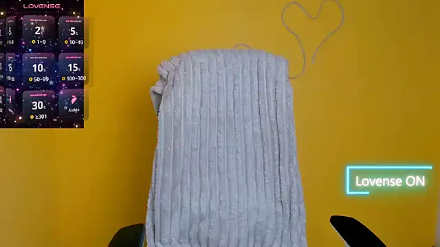 Evelina GG online show from December 17, 2025, 6:29 am