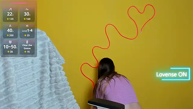 Snapshot of Evelina_GG chatting on November 14, 2025, 12:20 pm Evelina GG online show from November 14, 2025, 12:20 pm