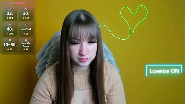 Snapshot of Evelina_GG chatting on October 30, 2025, 6:44 am Evelina GG online show from October 30, 2025, 6:44 am