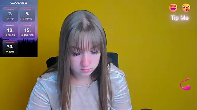 Snapshot of Evelina_GG chatting on September 14, 2025, 5:30 am Evelina GG online show from September 14, 2025, 5:30 am