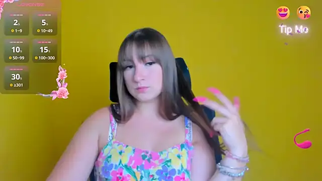 Snapshot of Evelina_GG chatting on September 10, 2025, 11:20 am Evelina GG online show from September 10, 2025, 11:20 am