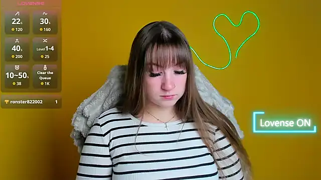 Snapshot of Evelina_GG chatting on November 4, 2025, 6:28 am Evelina GG online show from November 4, 2025, 6:28 am